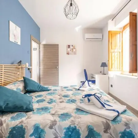 Bed & Breakfast Visit 2*
