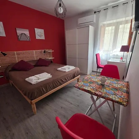 Visit Couette-café Agrigente