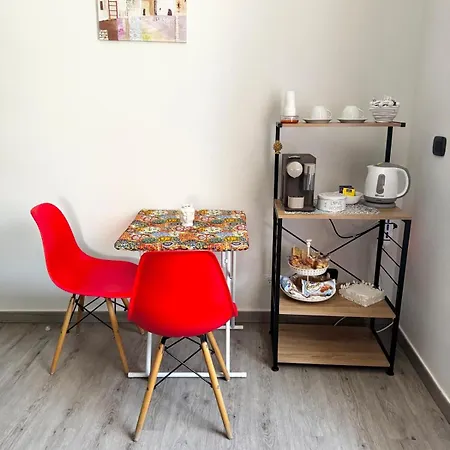 Visit Couette-café